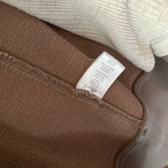 Aritzia Wilfred cardigan - Picture 2 of 2